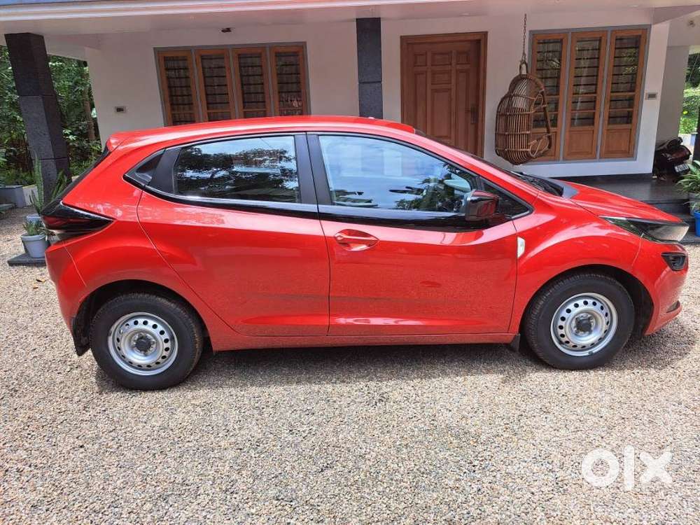 Tata Altroz, 2021, Petrol