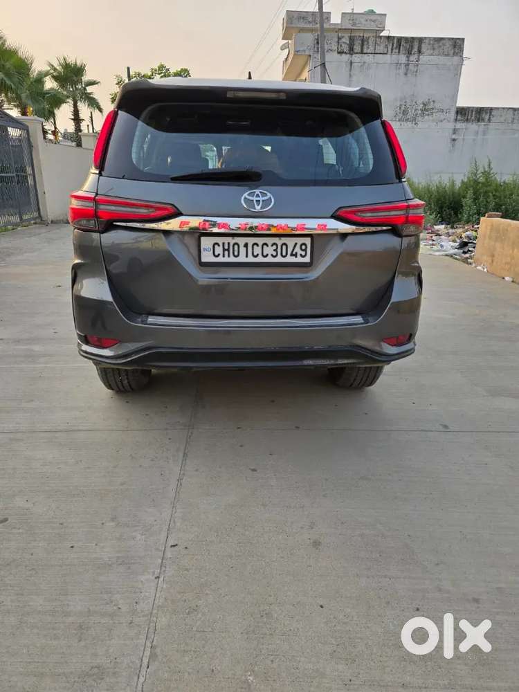 Toyota Fortuner Legender 2017 Diesel 136 Km Driven