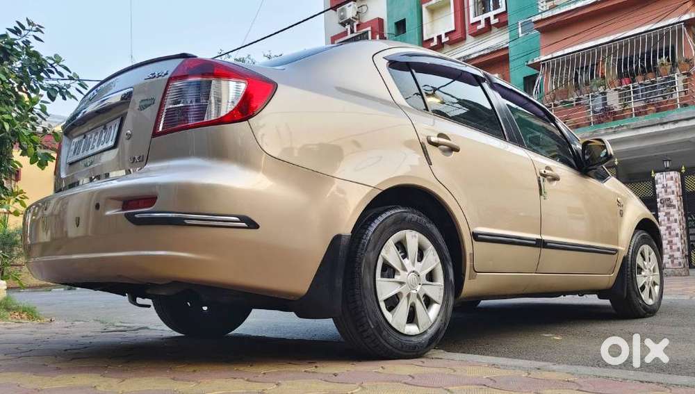 Maruti Suzuki Sx4 Vxi Bsiv, 2011, Petrol