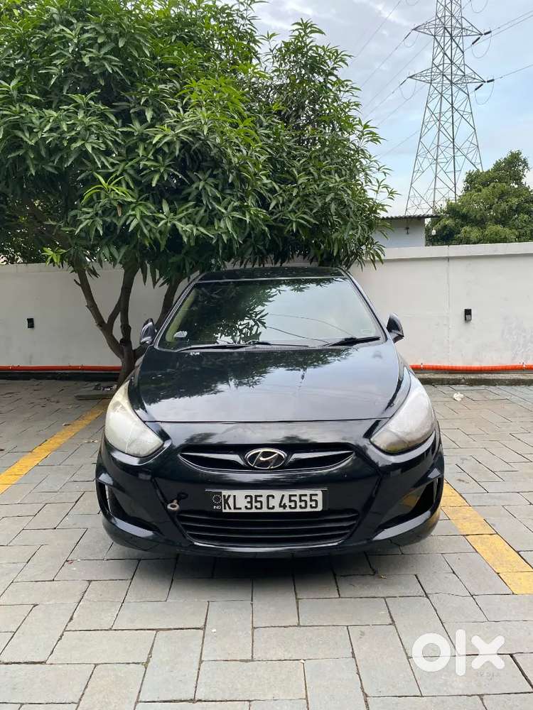 Hyundai Fluidic Verna 2011 Diesel 170000 Km Driven