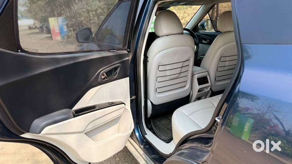 Mahindra Xuv400 El Pro 39.4 Kwh In Showroom Condition