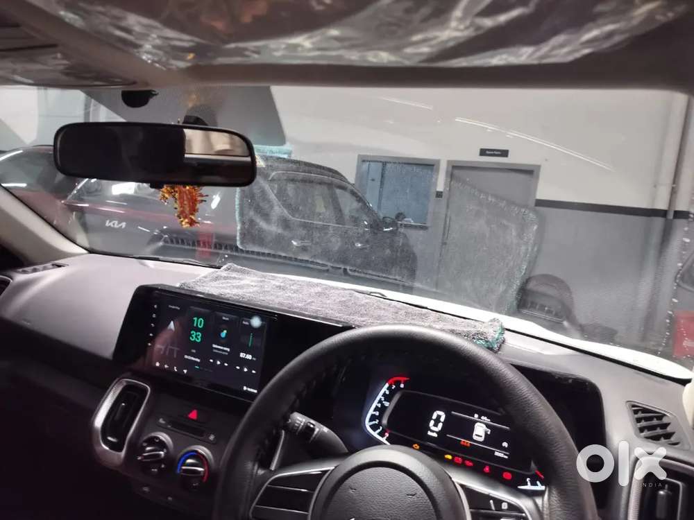 Kia Sonet Hte O December Registration 2025 Petrol 3300 Km Driven