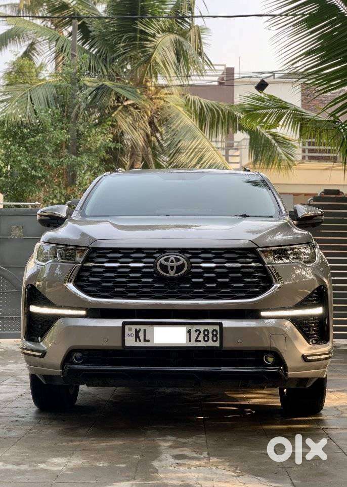 Toyota Innova Hycross 2.0 Vx Hybrid 8 Str, 2023, Petrol