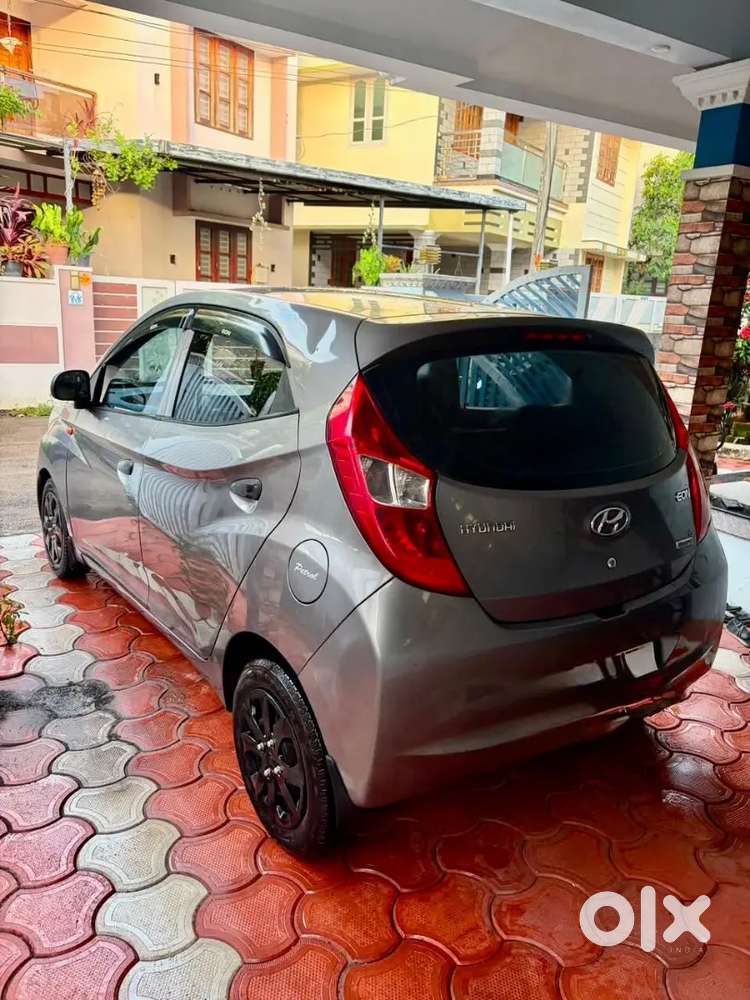 Hyundai Eon 2014 Model Well Maintained