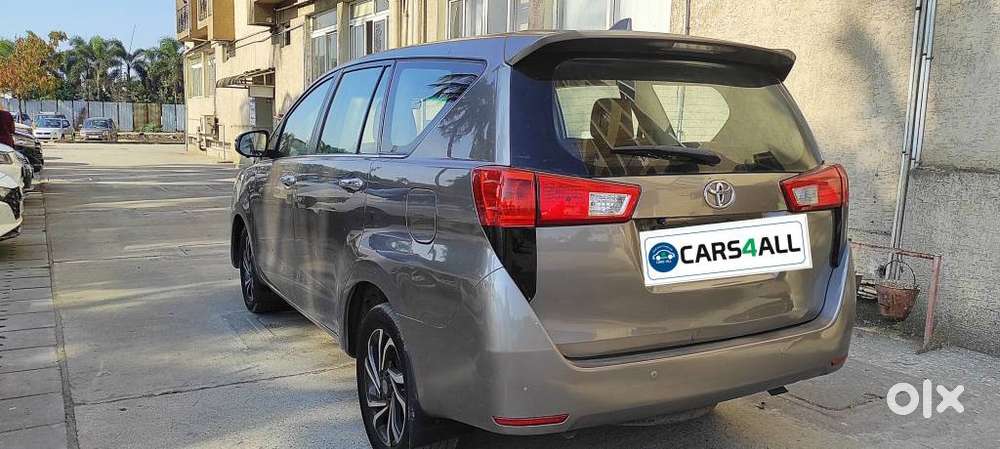 Toyota Innova Crysta 2.8z Automatic, 2016, Diesel