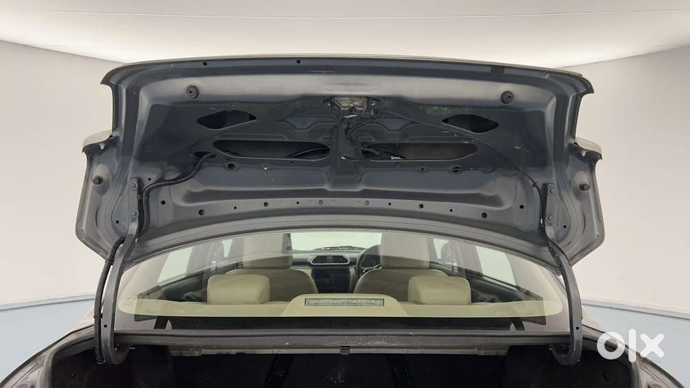 Maruti Suzuki Dzire 1.2 Vxi, 2022, Petrol