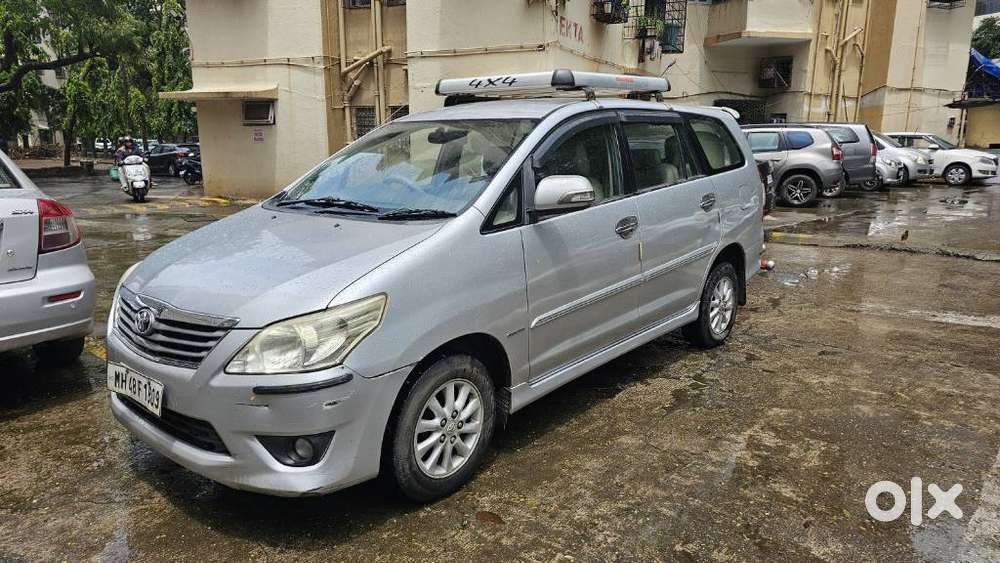 Toyota Innova 2.5 Vx 8 Seater Bs Iv, 2013, Diesel