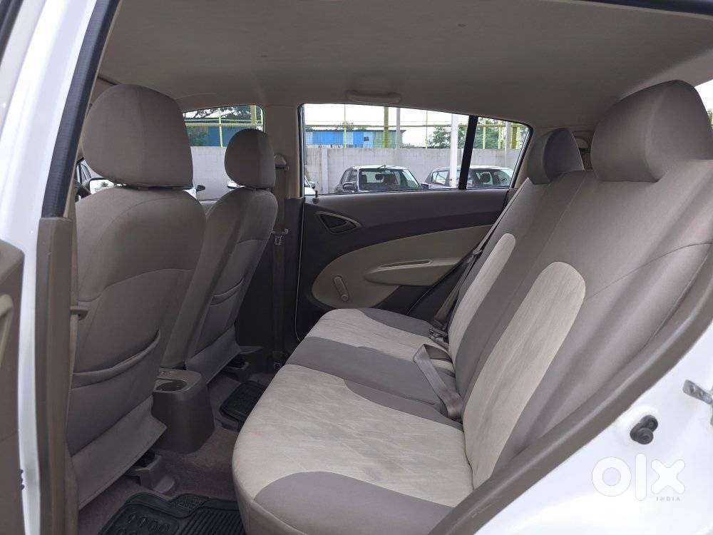 Chevrolet Sail, 2013, Petrol