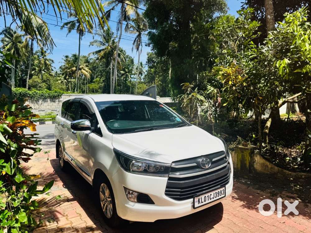 2018 Crysta G  8 Seater  Kerala Registration Without  Accident Car