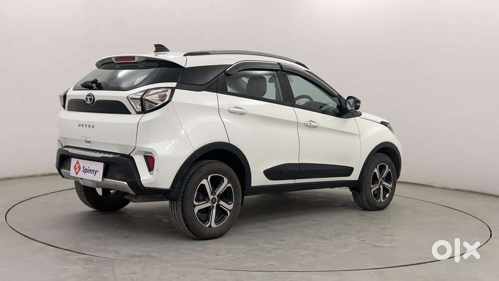 Tata Nexon 1.2 Revotron Xz Plus, 2023, Petrol