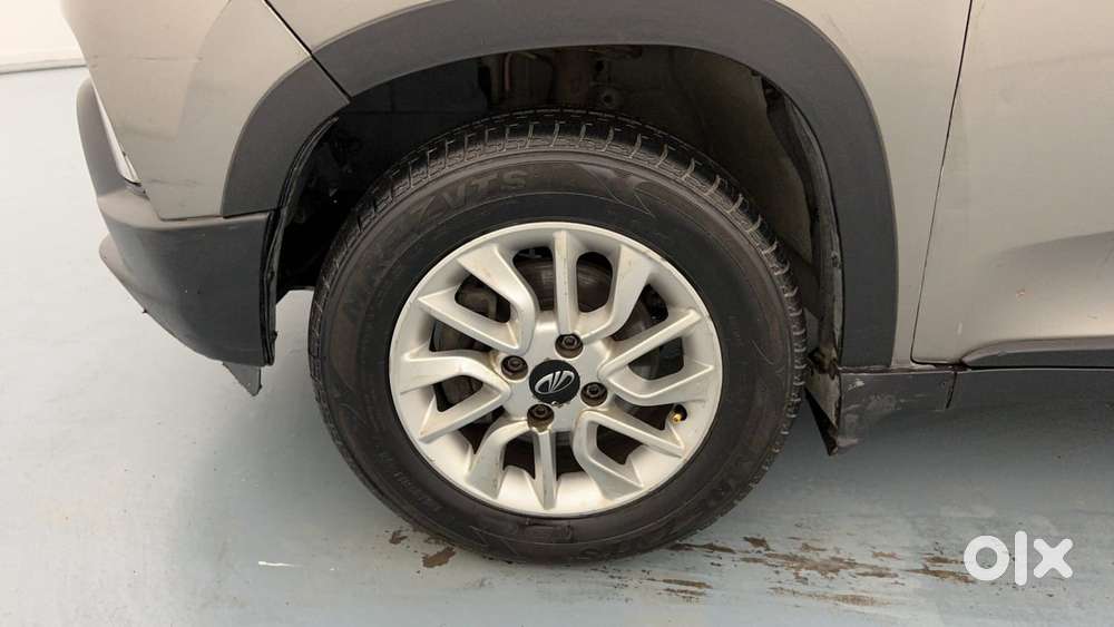 Mahindra Kuv 100 2016-2017 Mfalcon G80 K8, 2016, Petrol