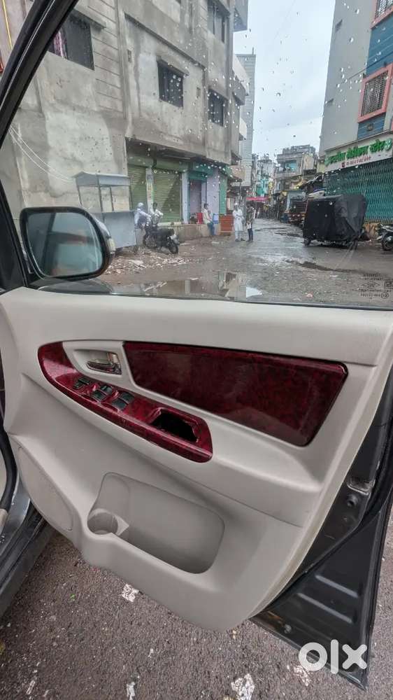 Toyota Innova V Model Best Condition