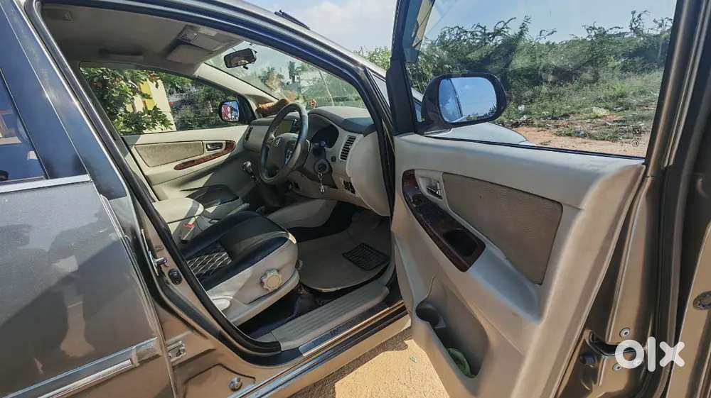 Toyota Innova 2013 Diesel Well Maintained