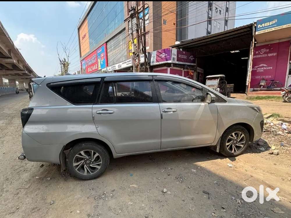 Toyota Innova Crysta 2022 Diesel 145000 Km Driven