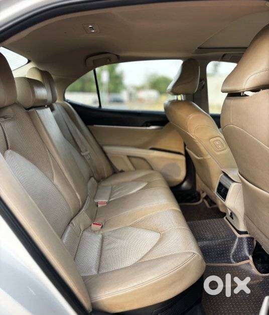 Toyota Camry Hybrid, 2019, Petrol