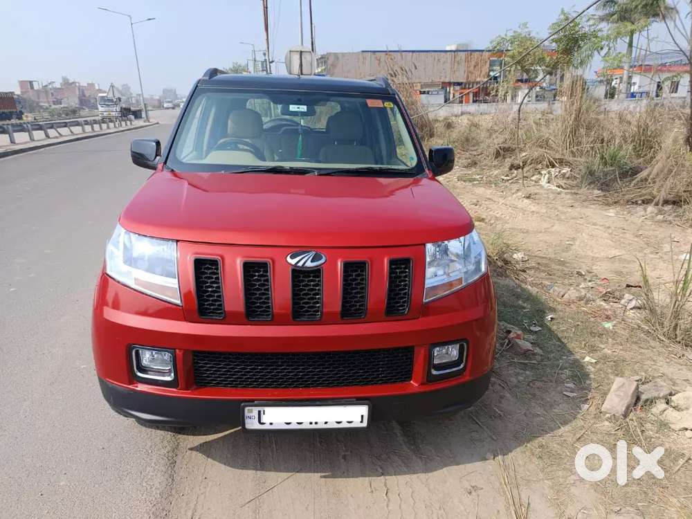 Mahindra Tuv N10 ऑप्शनल 7सीटर फुल टॉप मॉडल 2018लॉस्ट Km 68000 चली