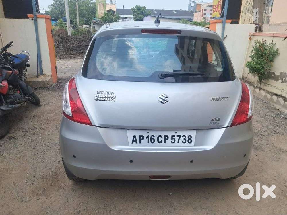 Maruti Suzuki Swift Vvt Zxi, 2013, Petrol