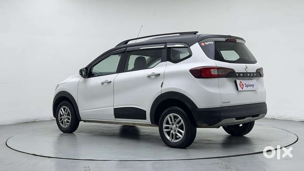 Renault Triber Rxt, 2022, Petrol