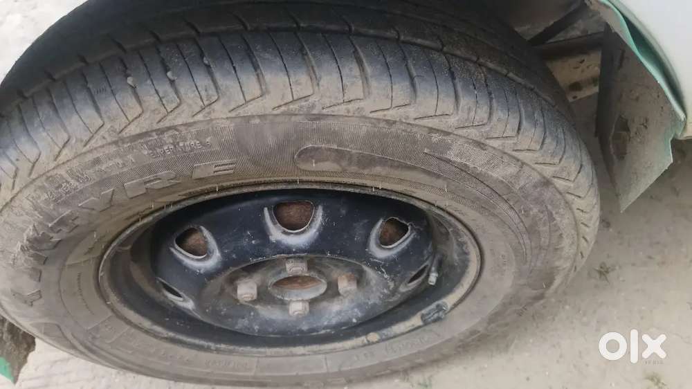 Gadi Tyre Body Engine Se Ek Dum Ok Hai Expire Ho Chuki Hai