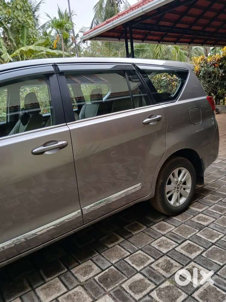Toyota Innova Crysta 2018