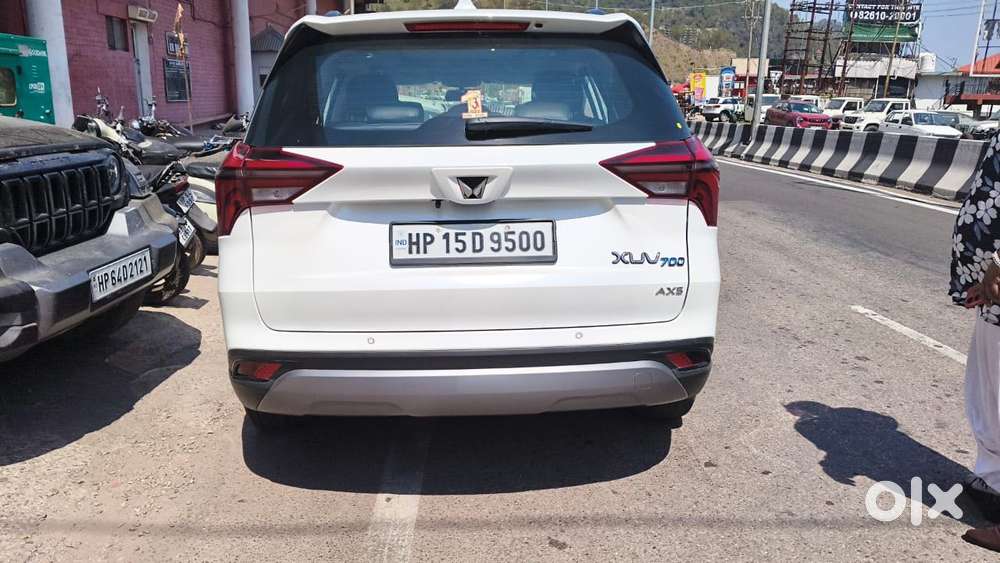 Mahindra Xuv700 2.0 Ax 5 Petrol Mt 7 Str, 2022, Petrol