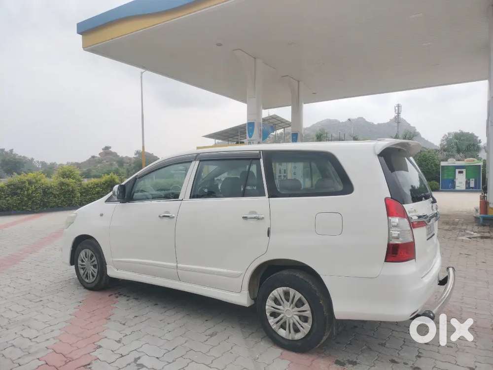 Toyota Innova 2016
