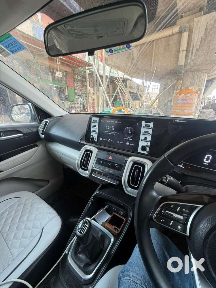 Kia Petrol Car 2025