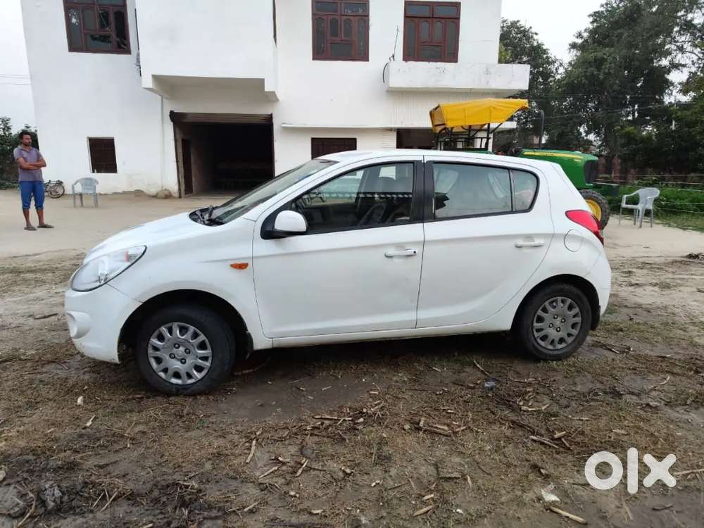 Gadi 2031 Tak Valid Hai Gadi Mein Koi Kami Nahin Hai Charon Tyre Naye