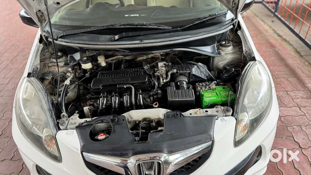 Honda Brio Petrol 2013 Car