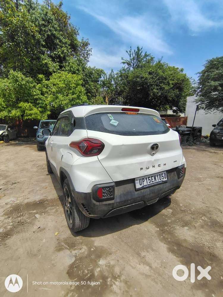 Tata Punch Creative Dual Tone Mt Sunroof, 2024, Cng & Hybrids