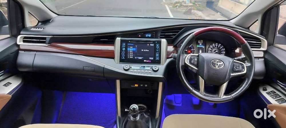 Toyota Innova Crysta 2.4 V 7 Str, 2016, Diesel