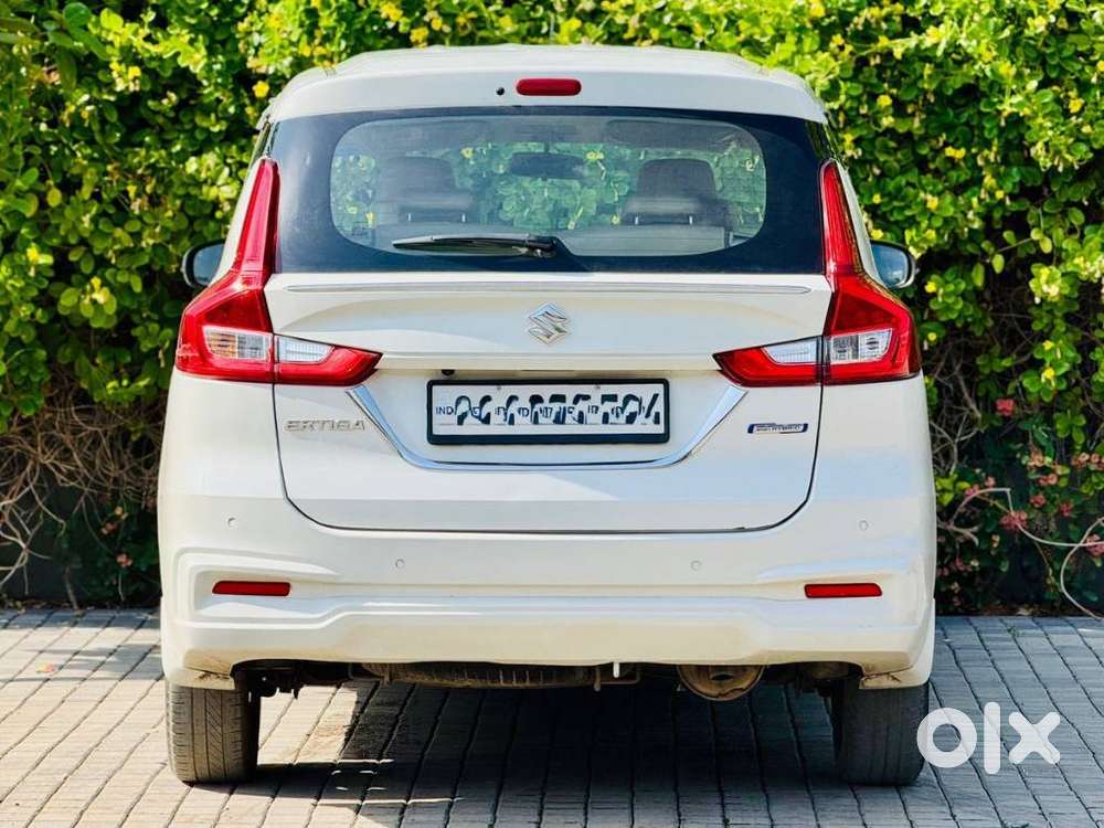 Maruti Suzuki Ertiga 1.5 Zxi Plus Shvs, 2023, Petrol