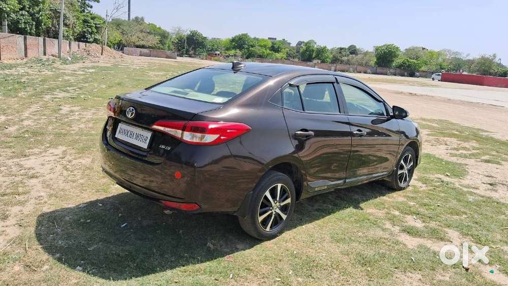 Toyota Yaris G Cvt, 2022, Petrol