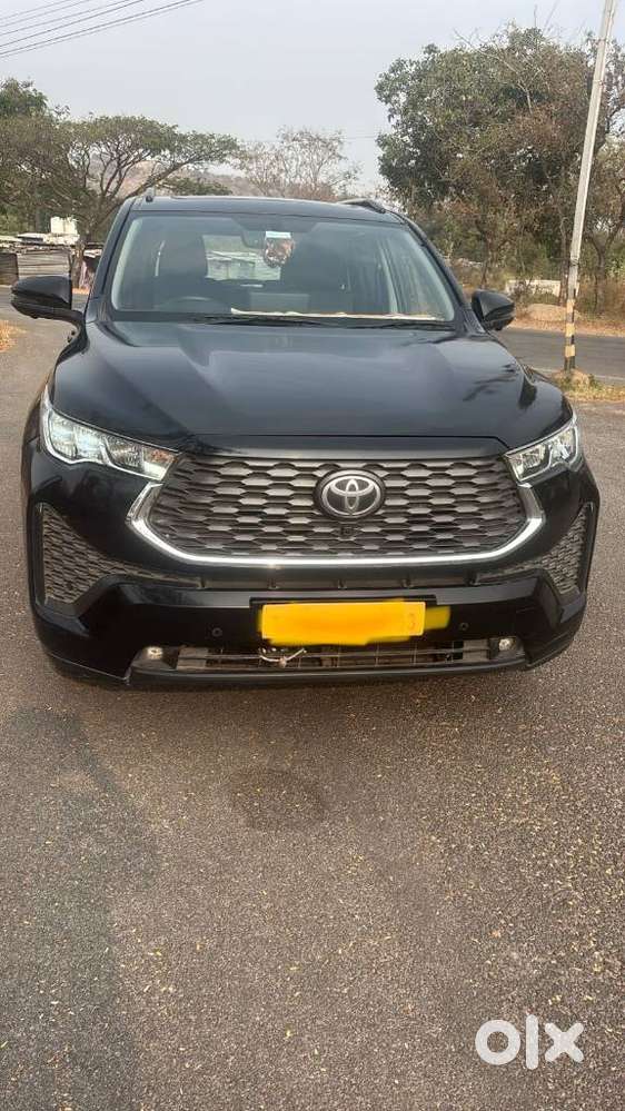 Toyota Innova Hycross 2.0 Vx Hybrid 7 Str, 2024, Petrol