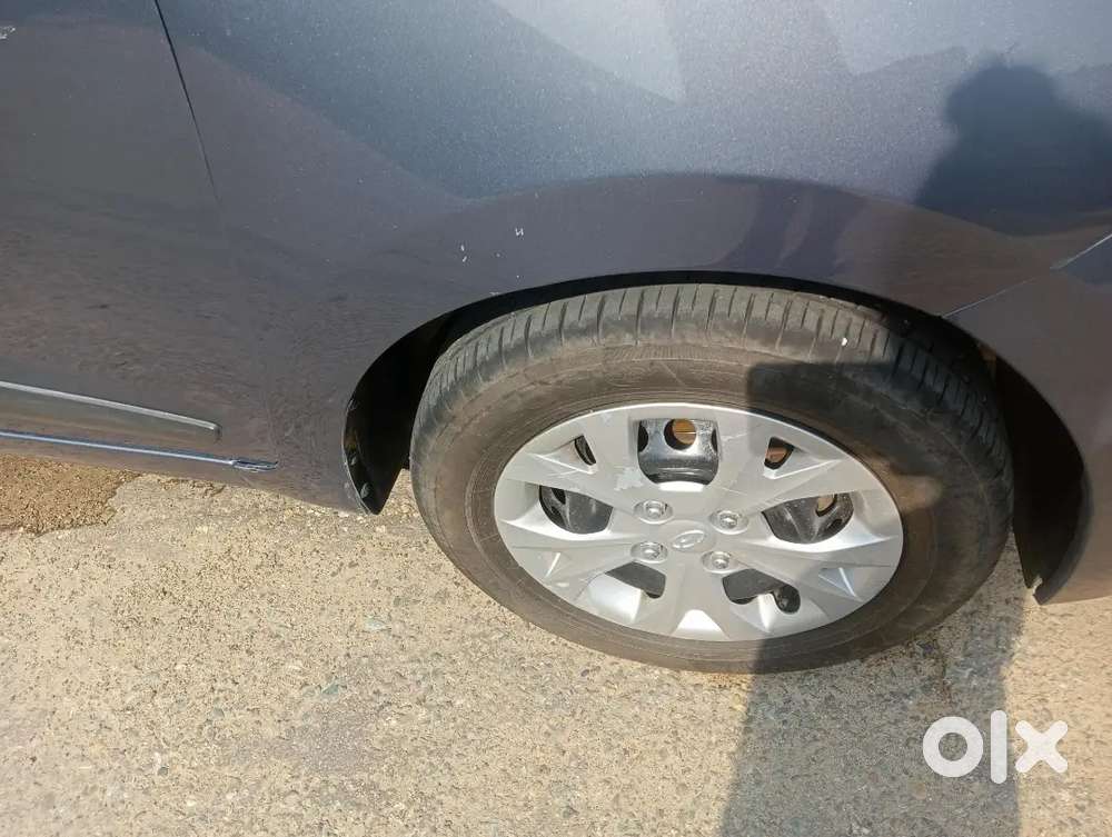 Hyundai I10 Grand Sports Blue Colour