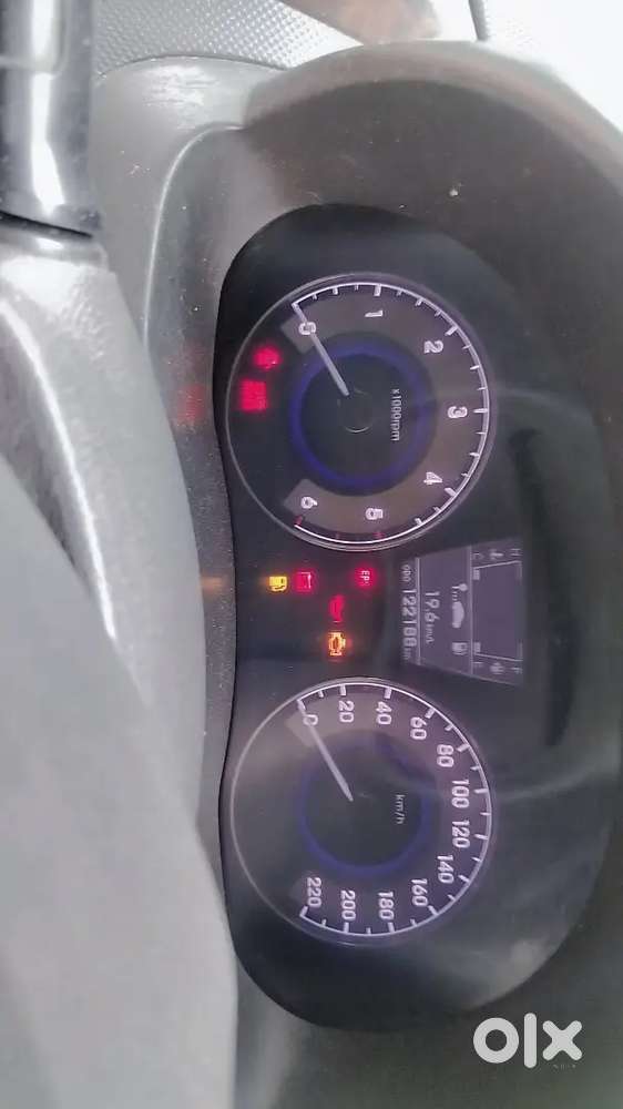 Hyundai Verna Diesel Manual 2013 Variant