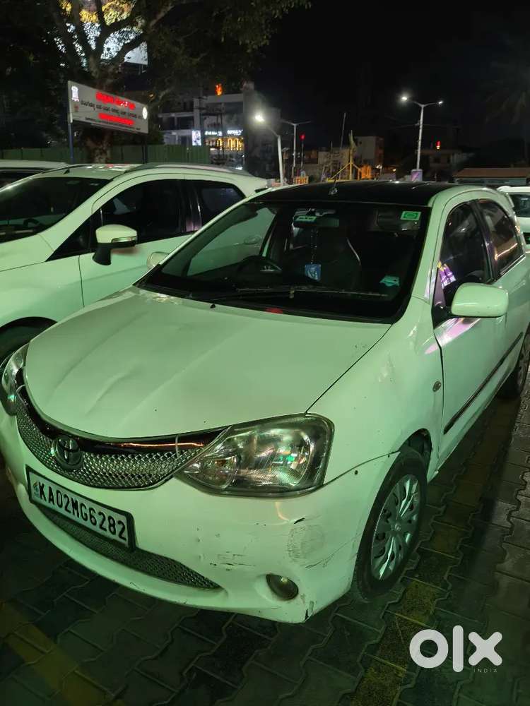 Toyota Etios Liva 2012