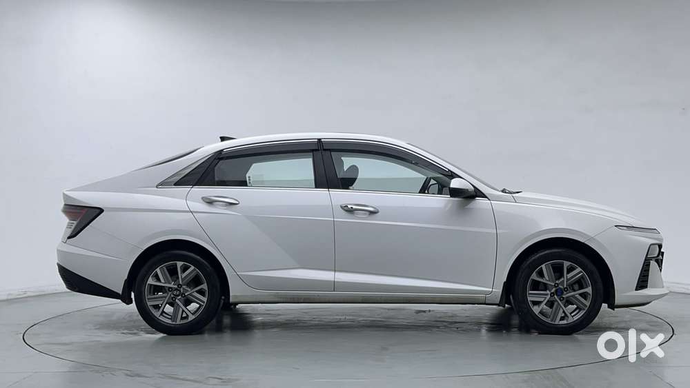 Hyundai Verna 1.5 Sx Petrol Mt, 2023, Petrol