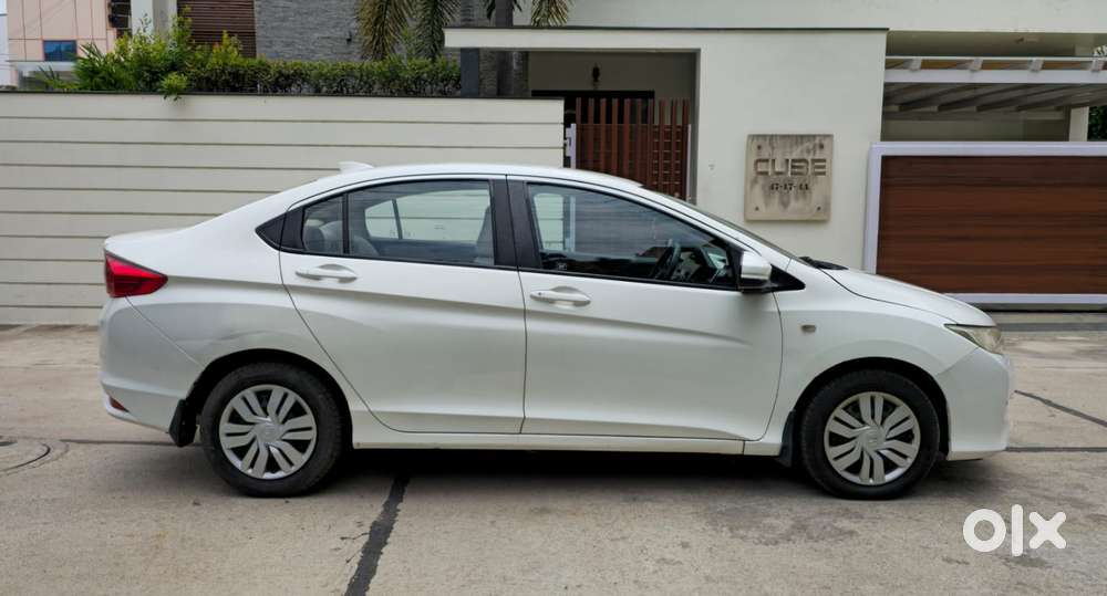 Honda City V Mt, 2015, Diesel