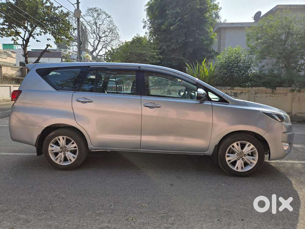 Toyota Innova Crysta 2.5z, 2017, Diesel