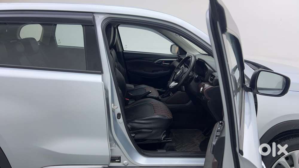 Maruti Suzuki Grand Vitara 1.5 Delta Smart Hybrid At, 2024, Petrol