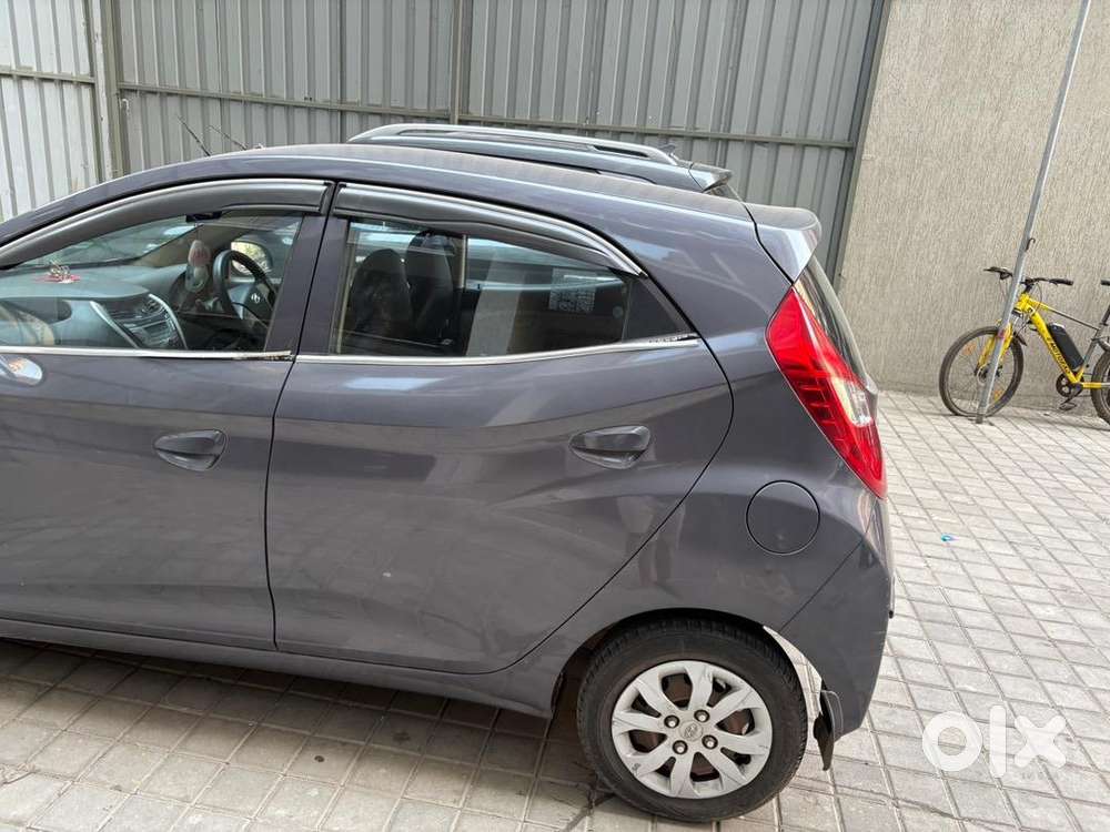 Hyundai Eon Petrol 24000 Km Driven