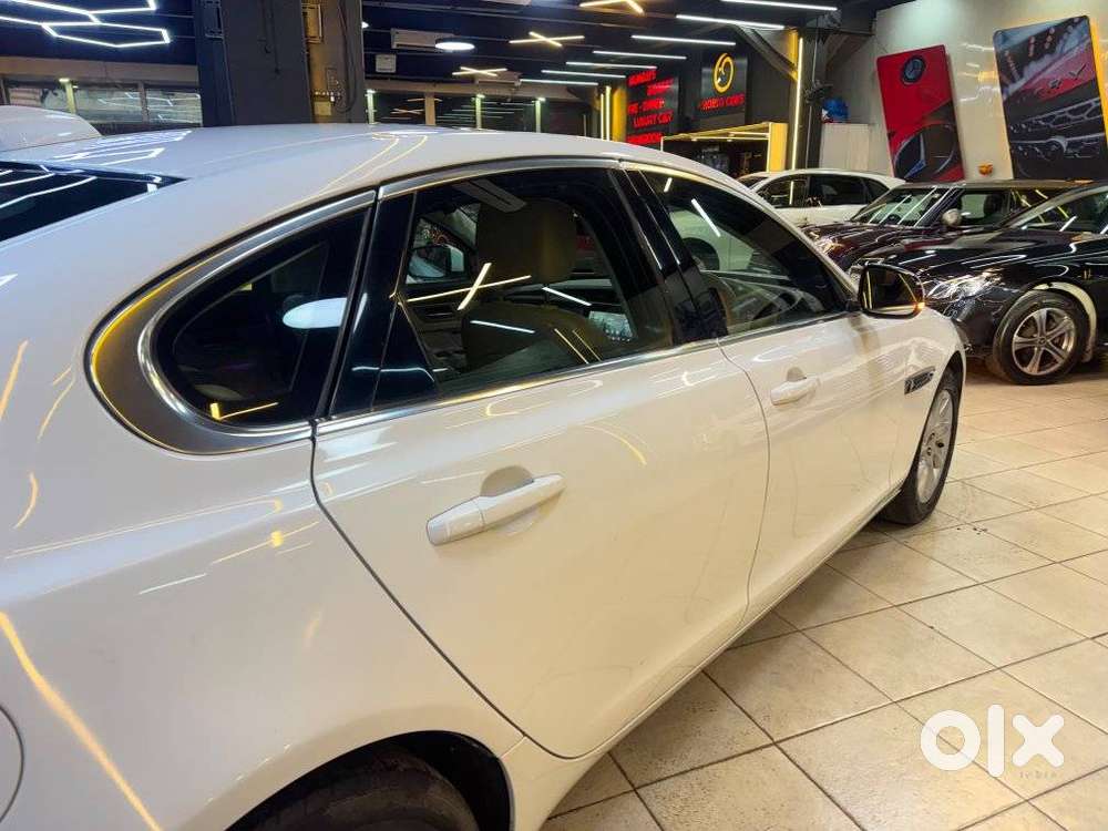 Jaguar Xf 2.0 Petrol Prestige, 2019, Petrol
