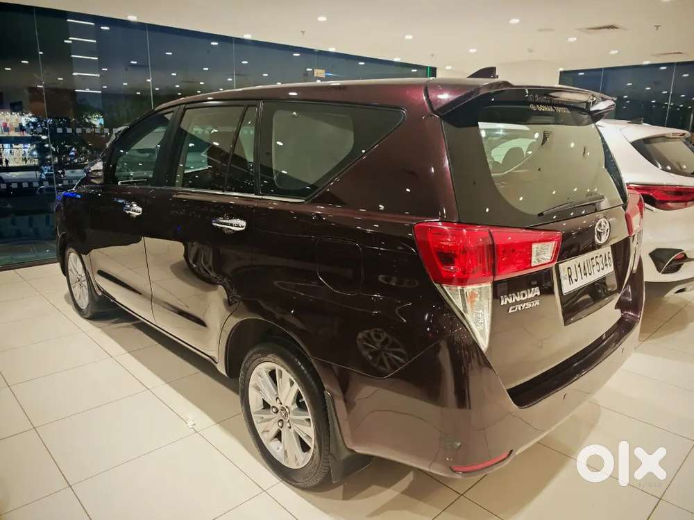 Toyota Innova Crysta