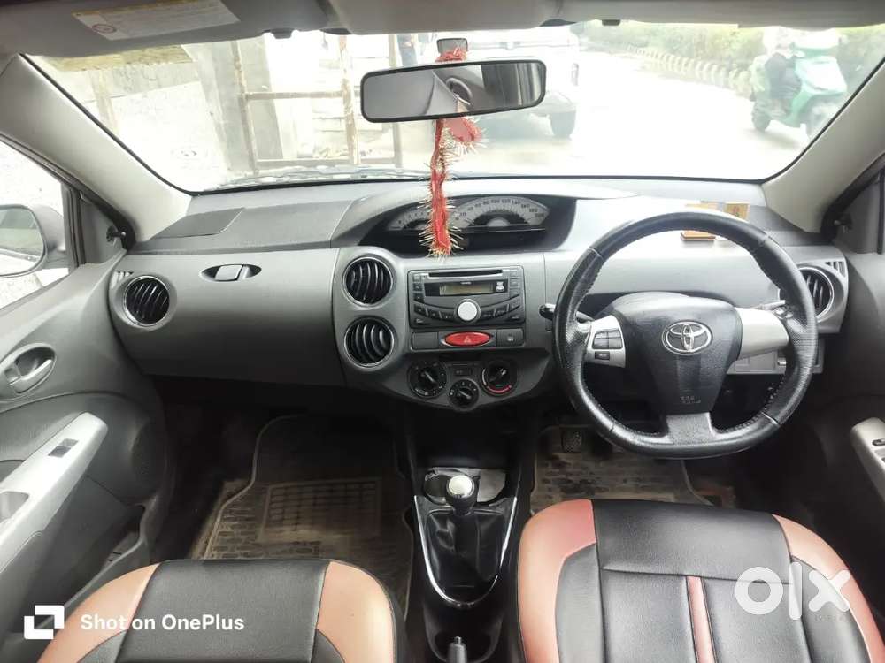 Toyota Etios Vx 2012