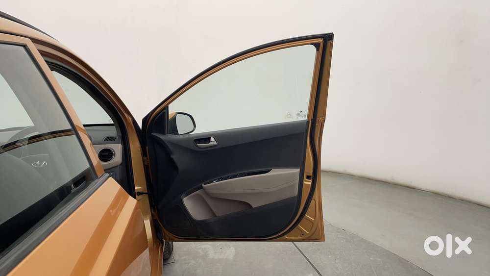 Hyundai Grand I10 [2017-2020] 1.2 Kappa Vtvt Sportz At, 2014, Petrol