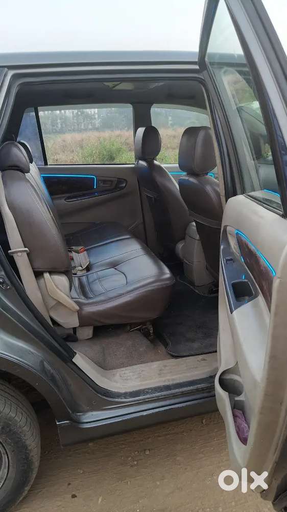 Toyota Innova 2012 Diesel 210000 Km