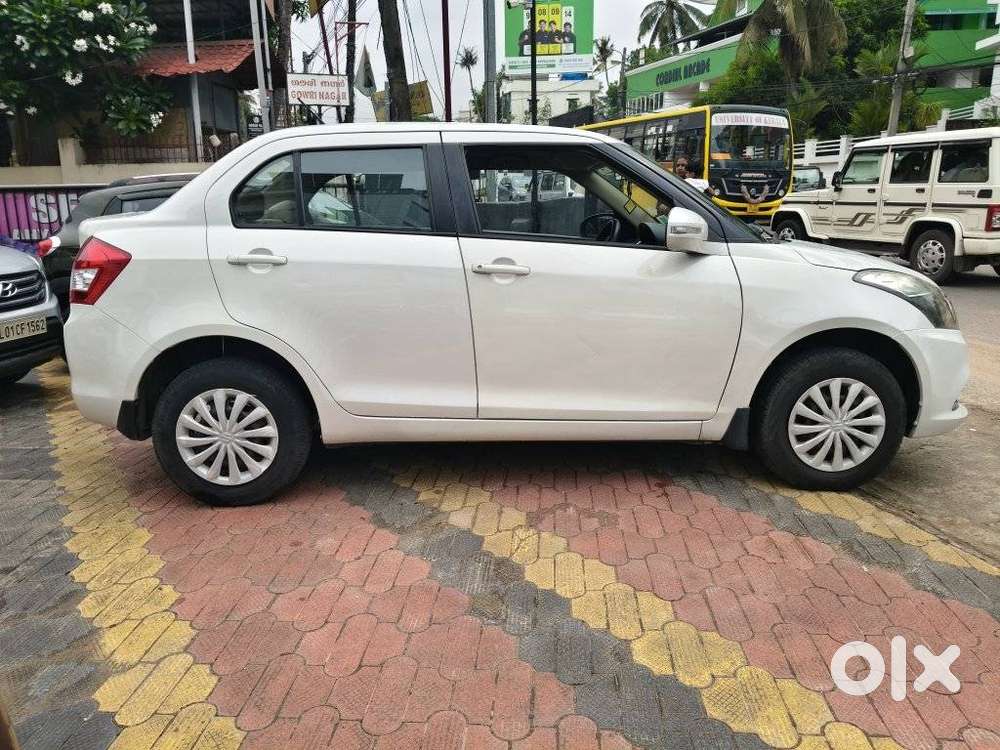 Maruti Suzuki Swift Dzire Vxi Optional, 2016, Petrol
