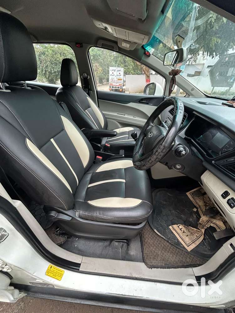 Mahindra Marazzo M2, 2018, Diesel