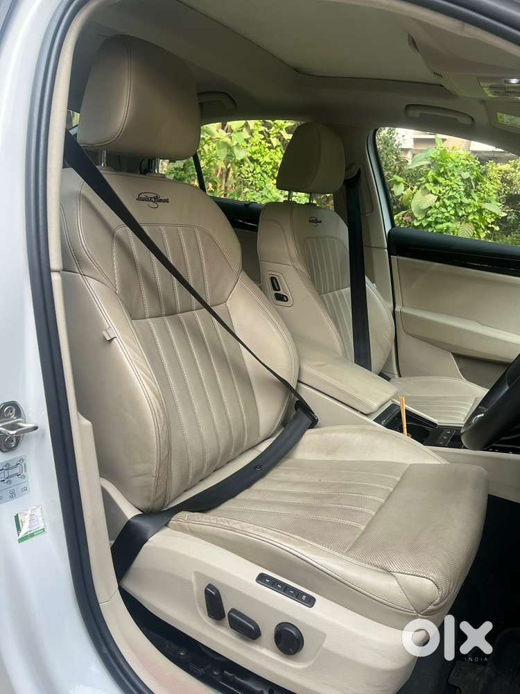 Skoda Superb 2021 Petrol 35000 Km Driven